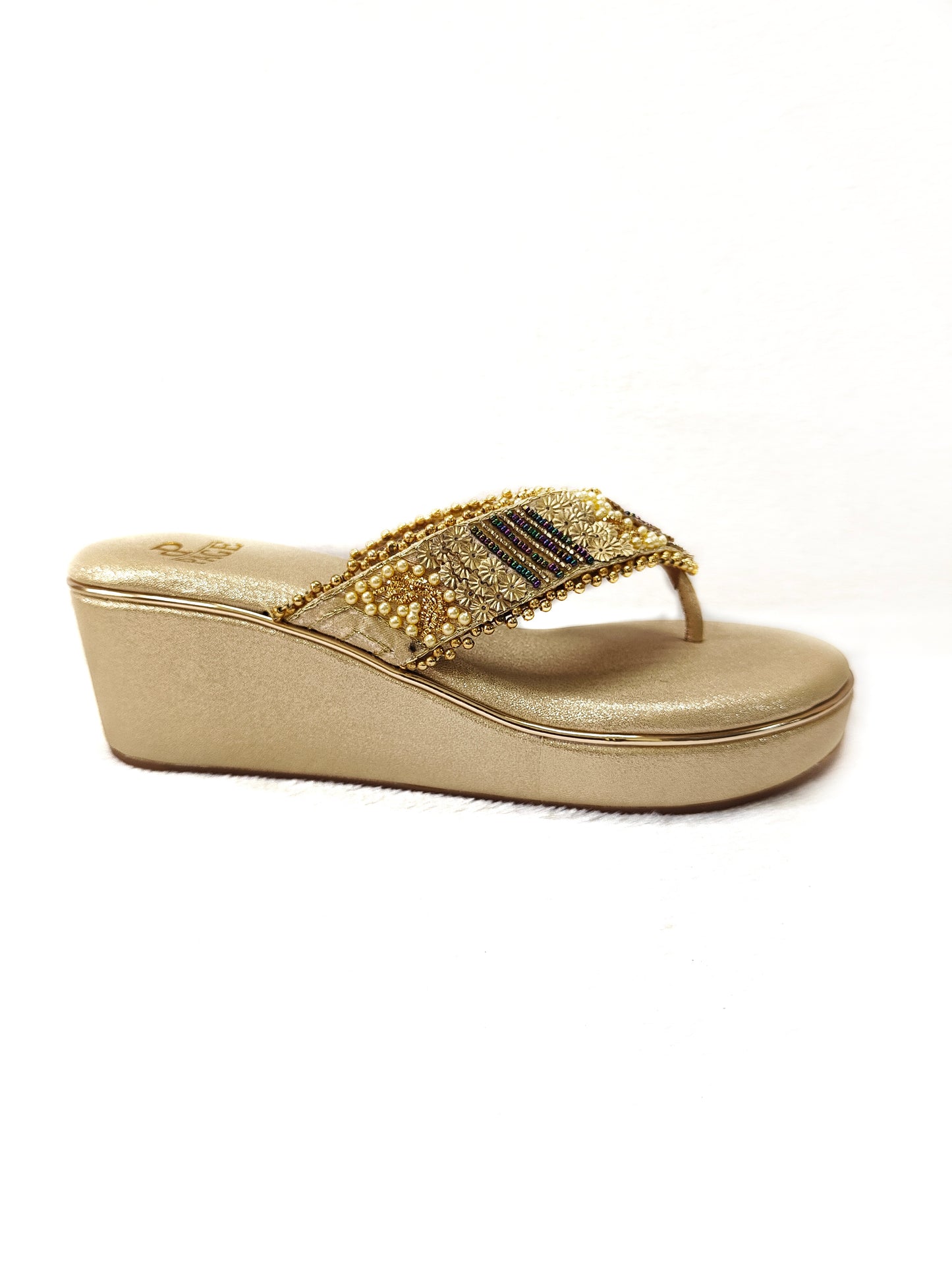 Page Golden Pearl Radiance (1154-3).