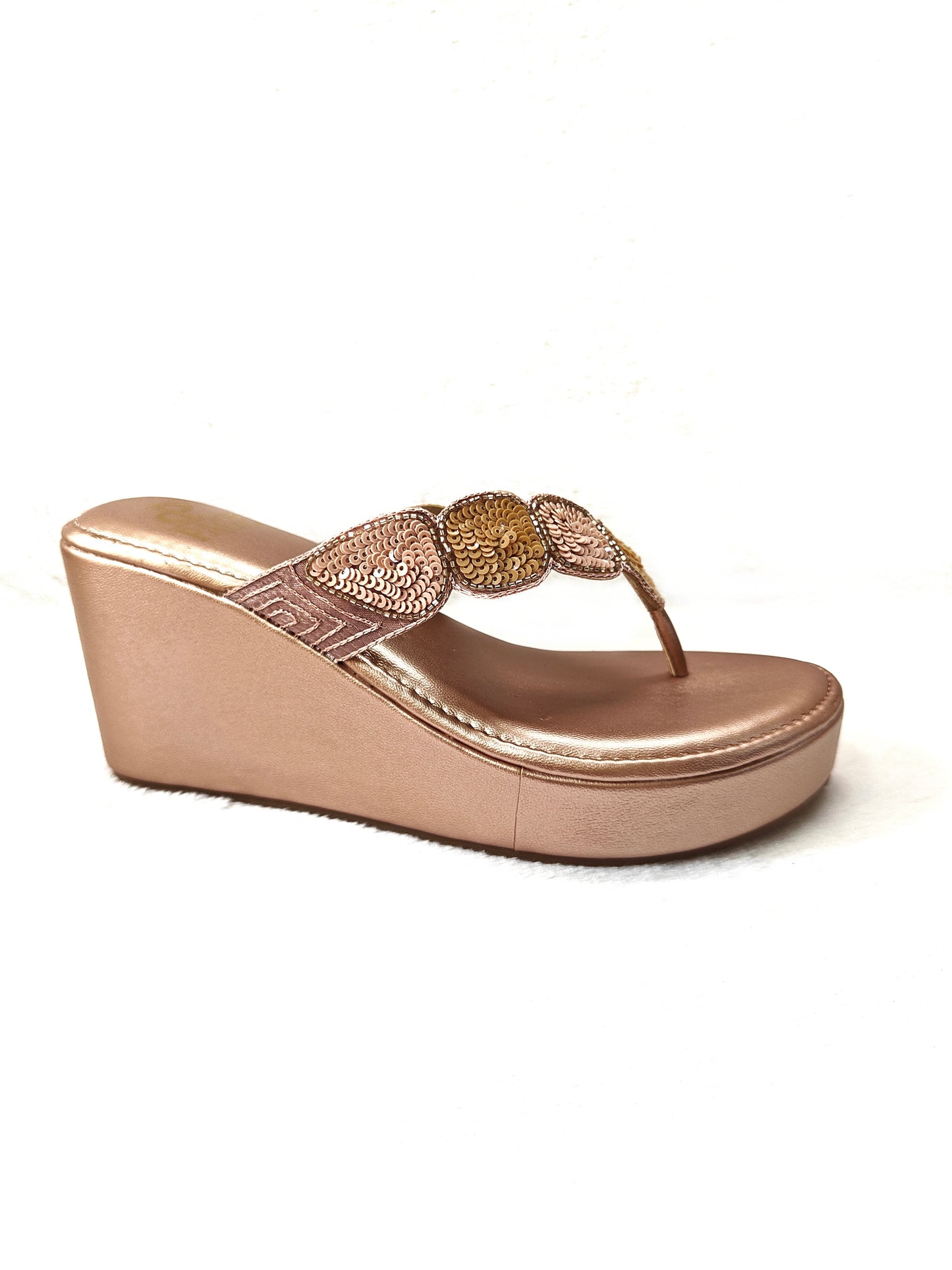 Page Radiant Gleam Wedge Rose Gold (1200).