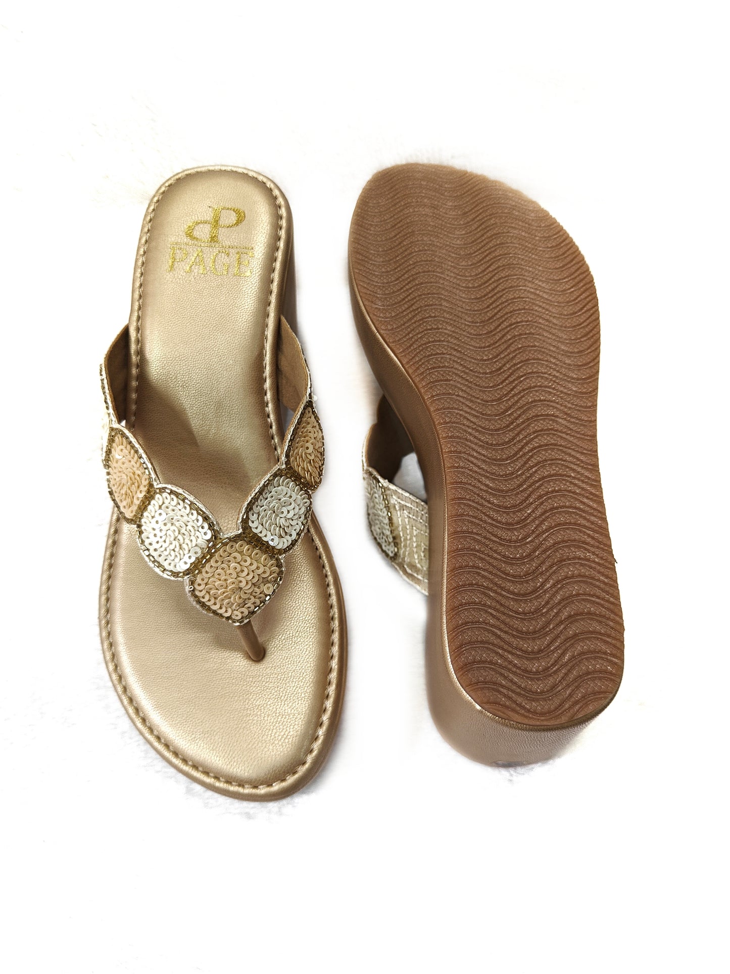 Page Radiant Gleam Wedge Gold (1200).
