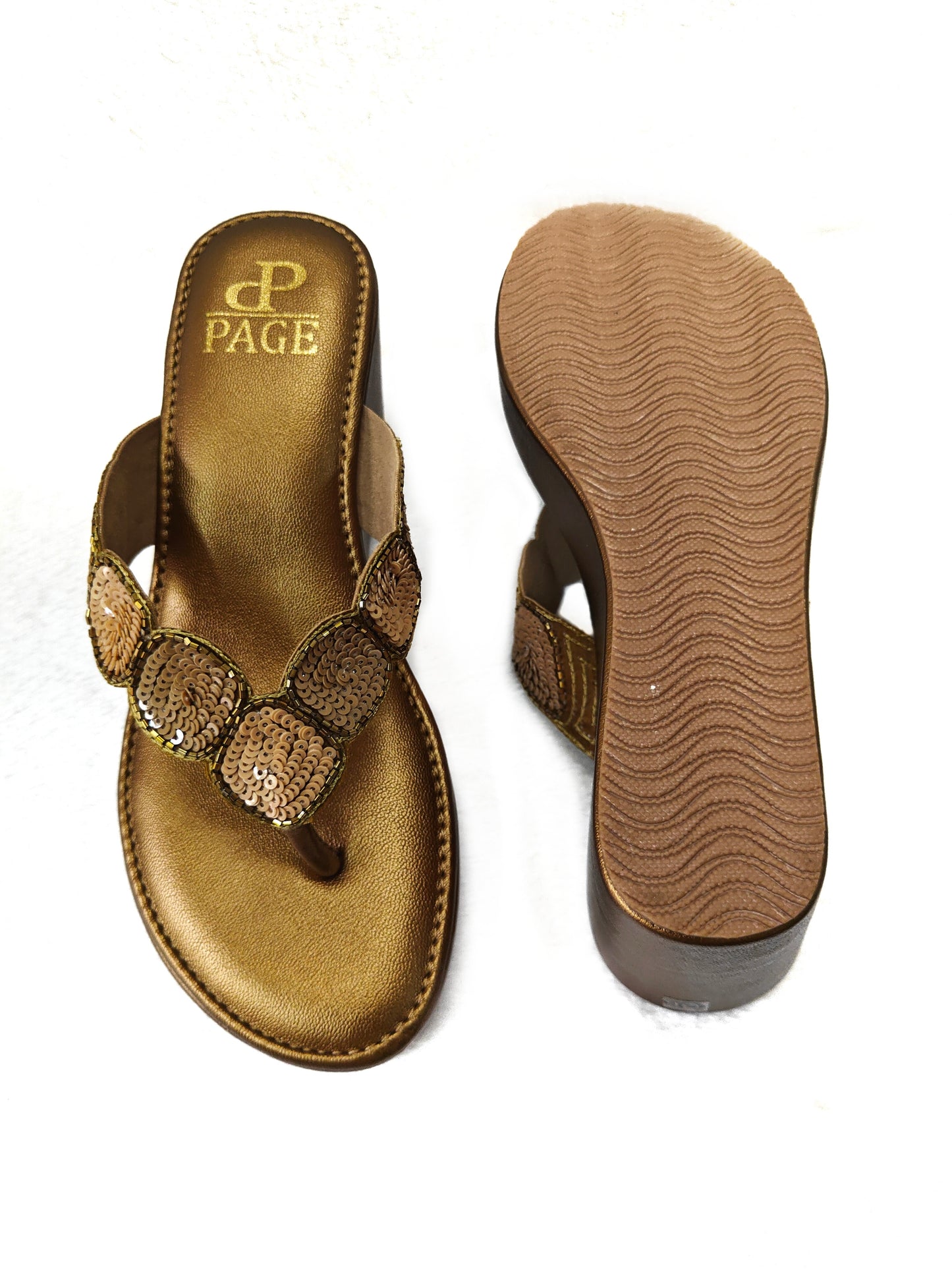 Page Radiant Gleam Wedge Antique (1200).