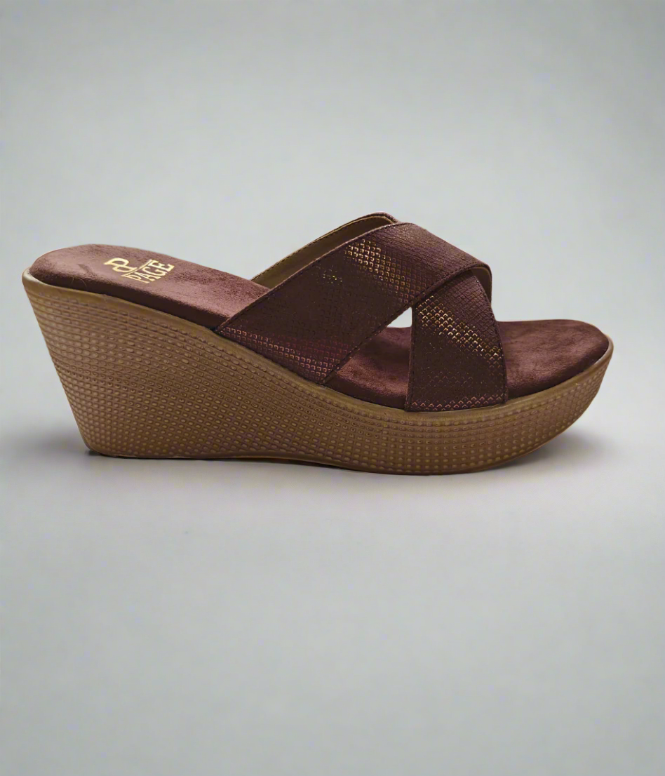 Page Soft Step Criss Cross Brown (1317-2).