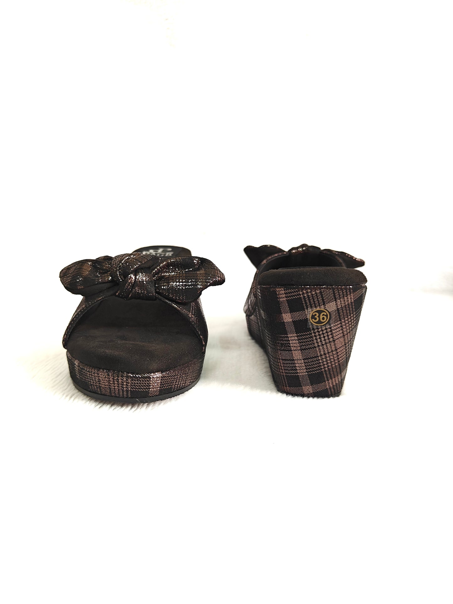 Page Mocha Mirage Wedges Black (1403-5).