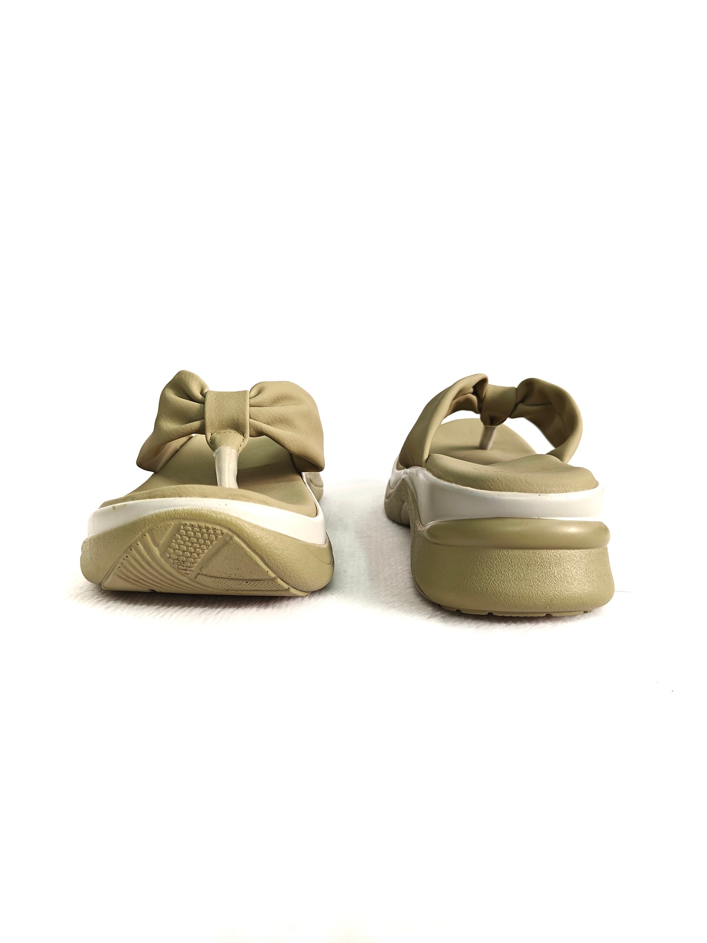 Page SoftTwist Wedge Thongs Green (1338-2).