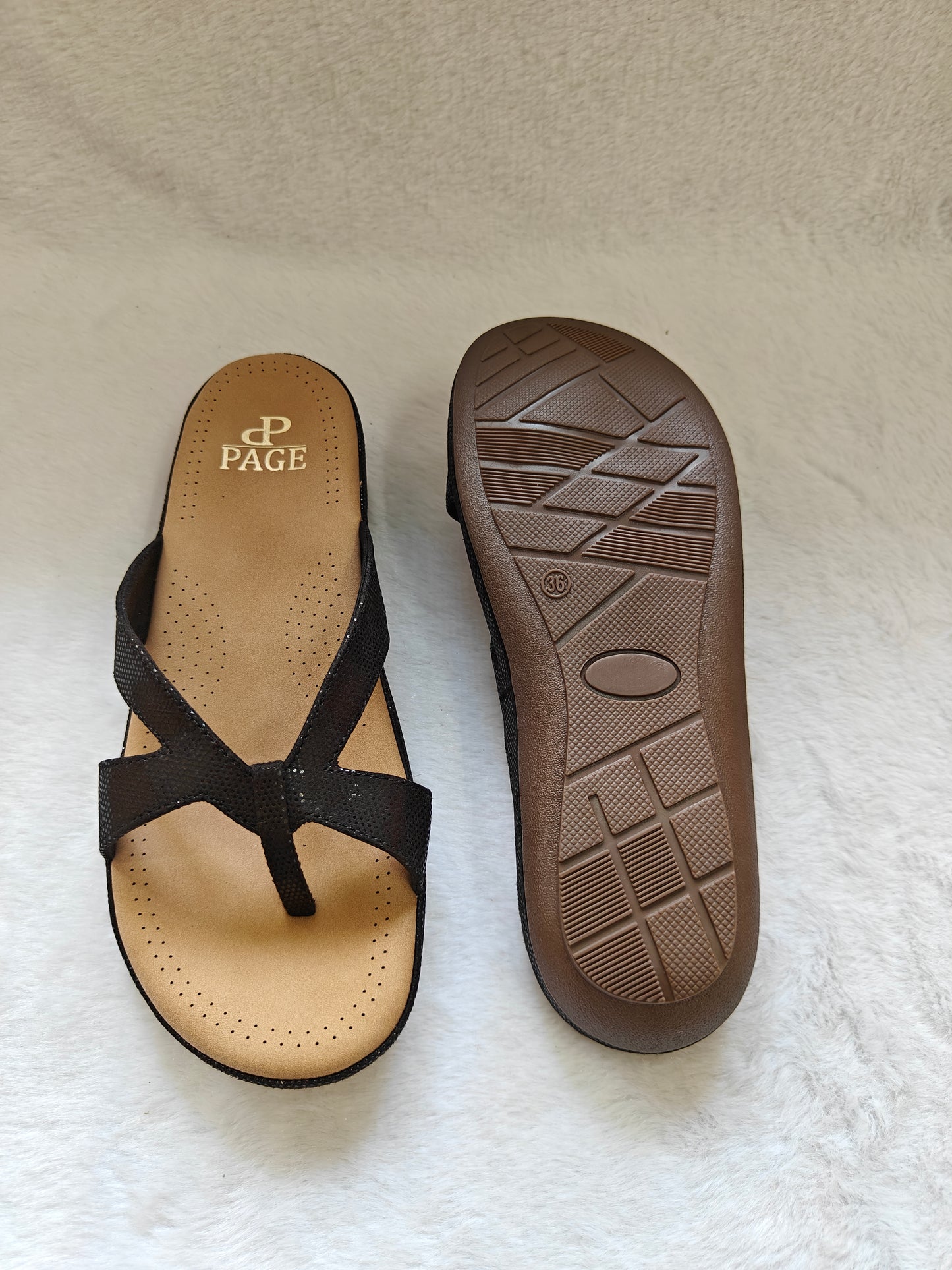Page Cross Strap Toe Block Black (1284-2).