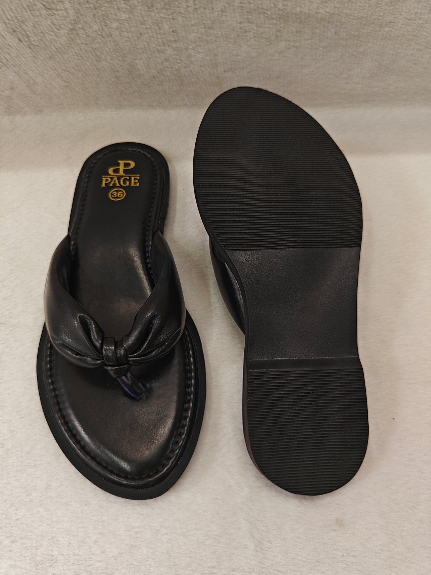 Page Noir Twist Flats Black (1236).