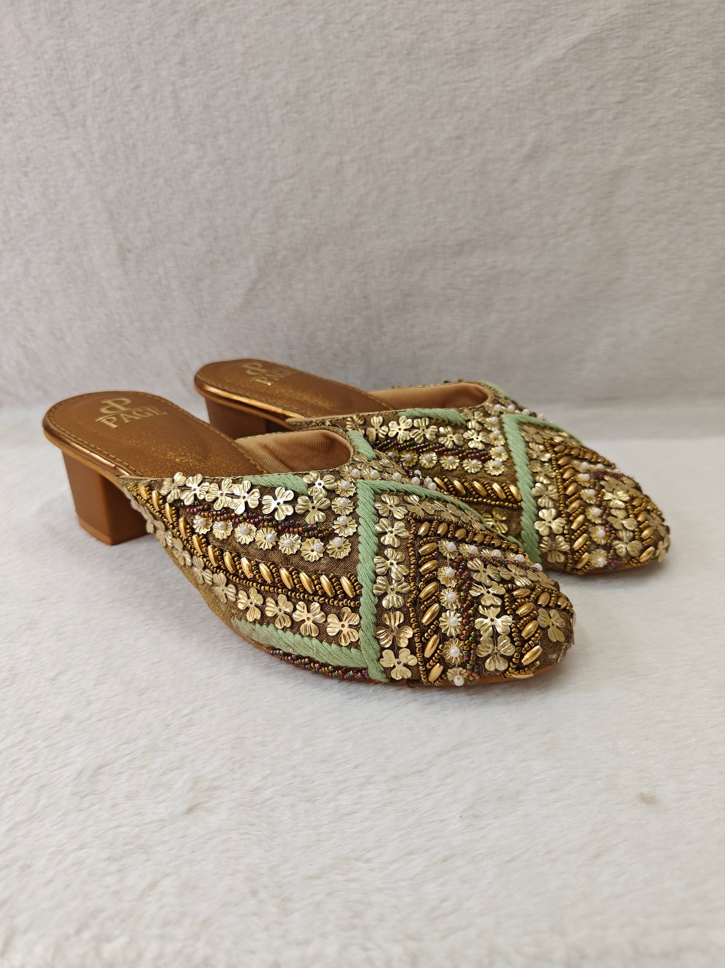 Page Royal Tapestry Block Heels Antique (1242-3).