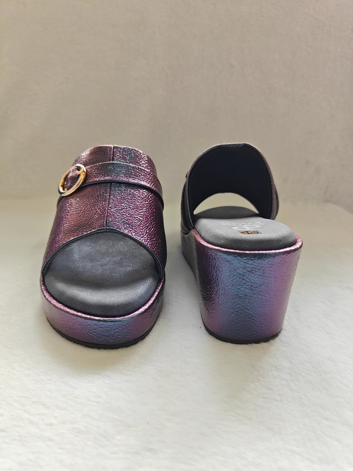 Page Shift Metallic Wedge Slides Green (1268-5).