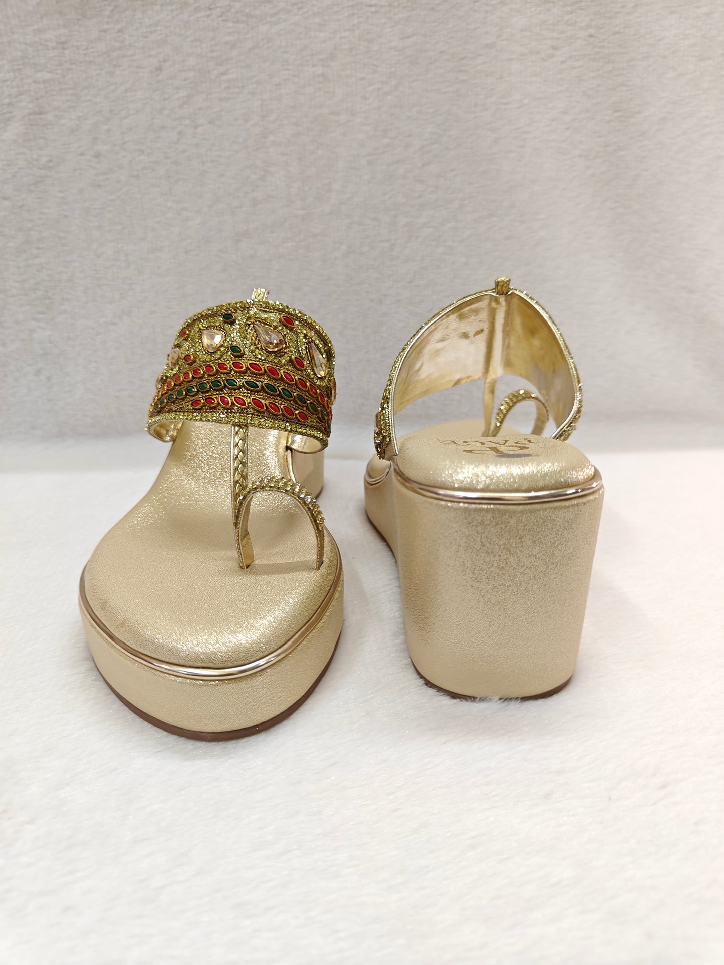 Page Royal Ethnica Wedge Sandals Gold (1233).