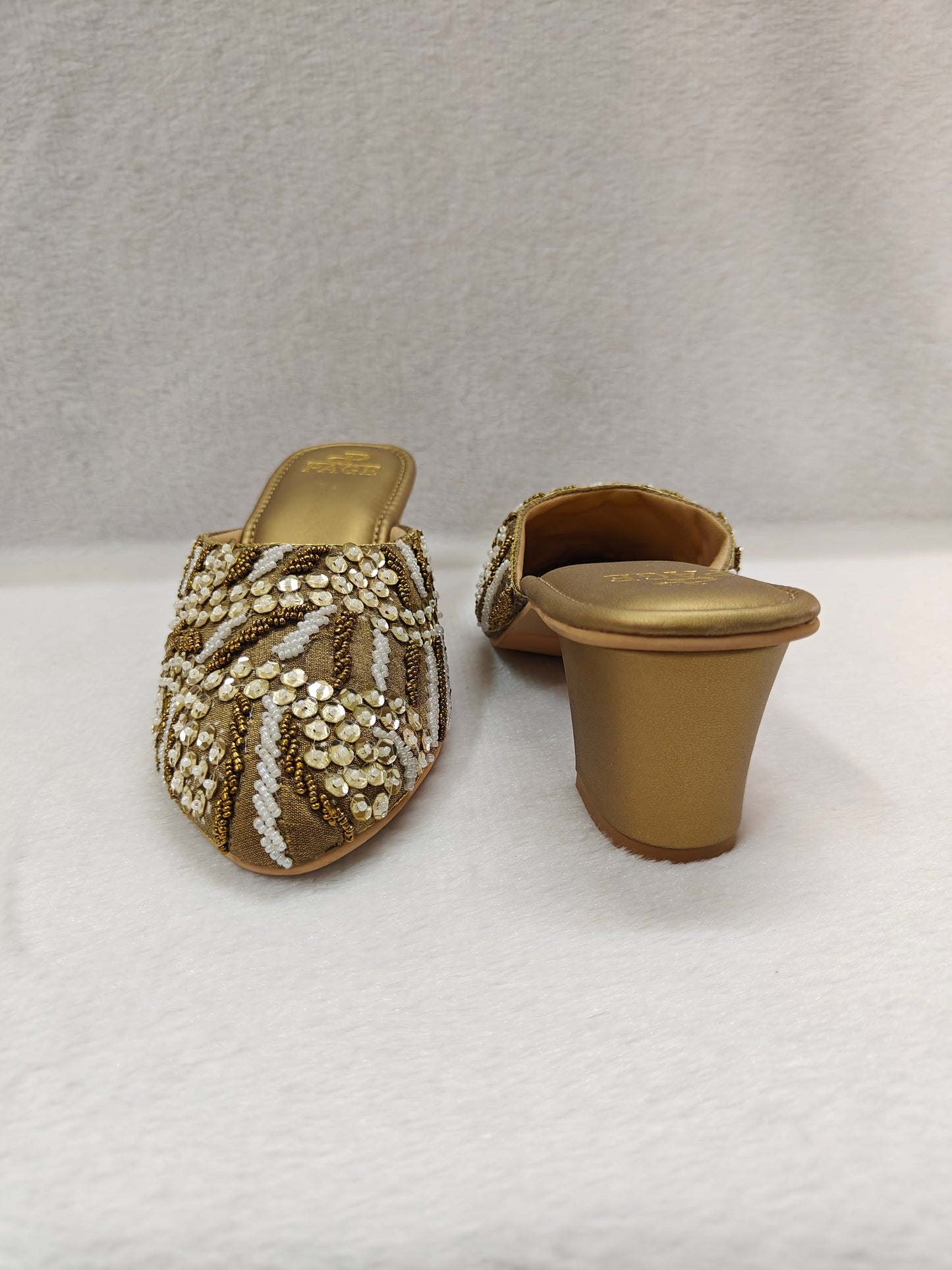 Page Royal Glimmer Mules Antique (1141).
