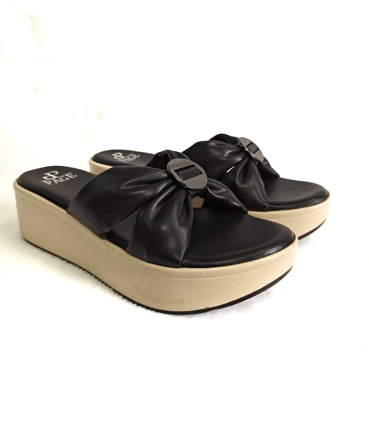Page Luxe Knot Elevate Slides Black (1373-1).