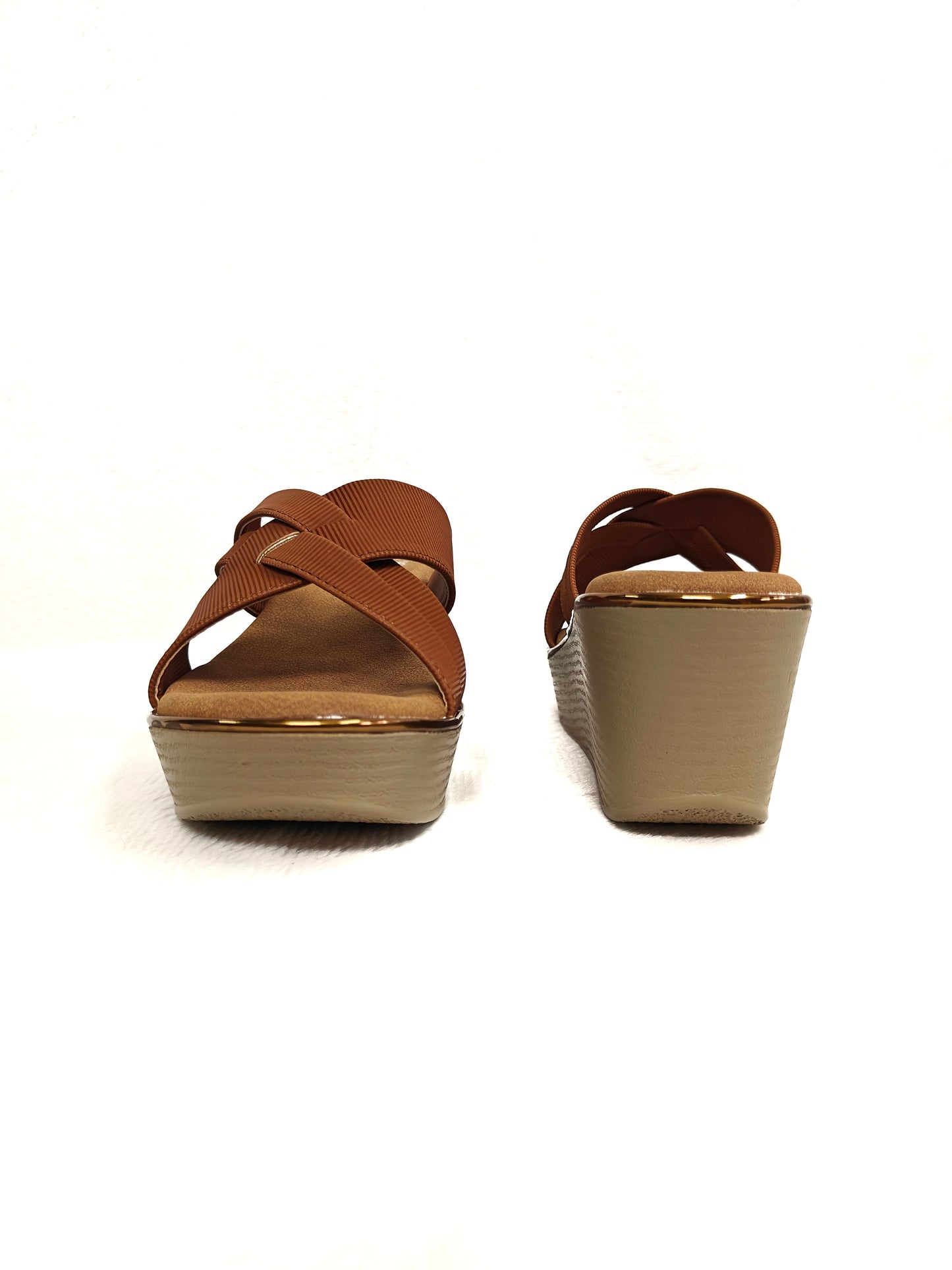 Page Luminara Wedge Tan (1392-6).