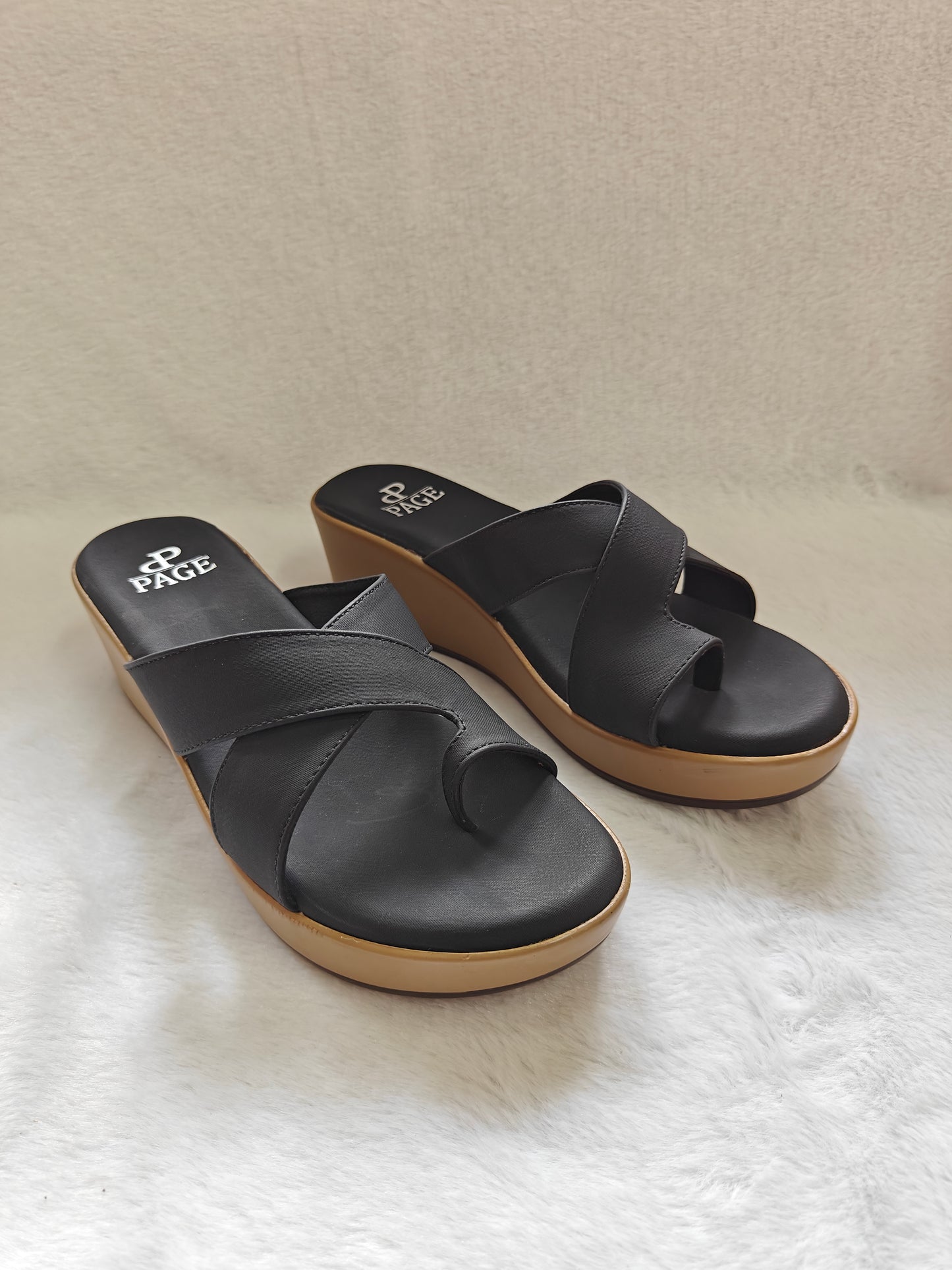 PAGE Elegant Comfort Wedge Sandals Black (1316-2).