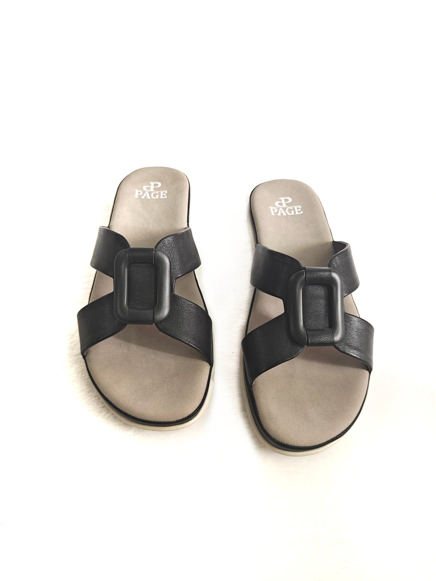 Page Bellaria Slides Black (1393-2).