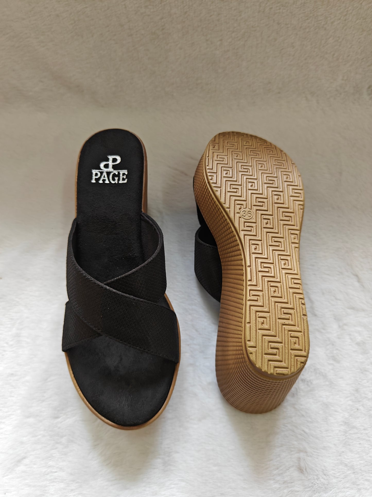Page SoftStep Criss Cross Black (1317-2).
