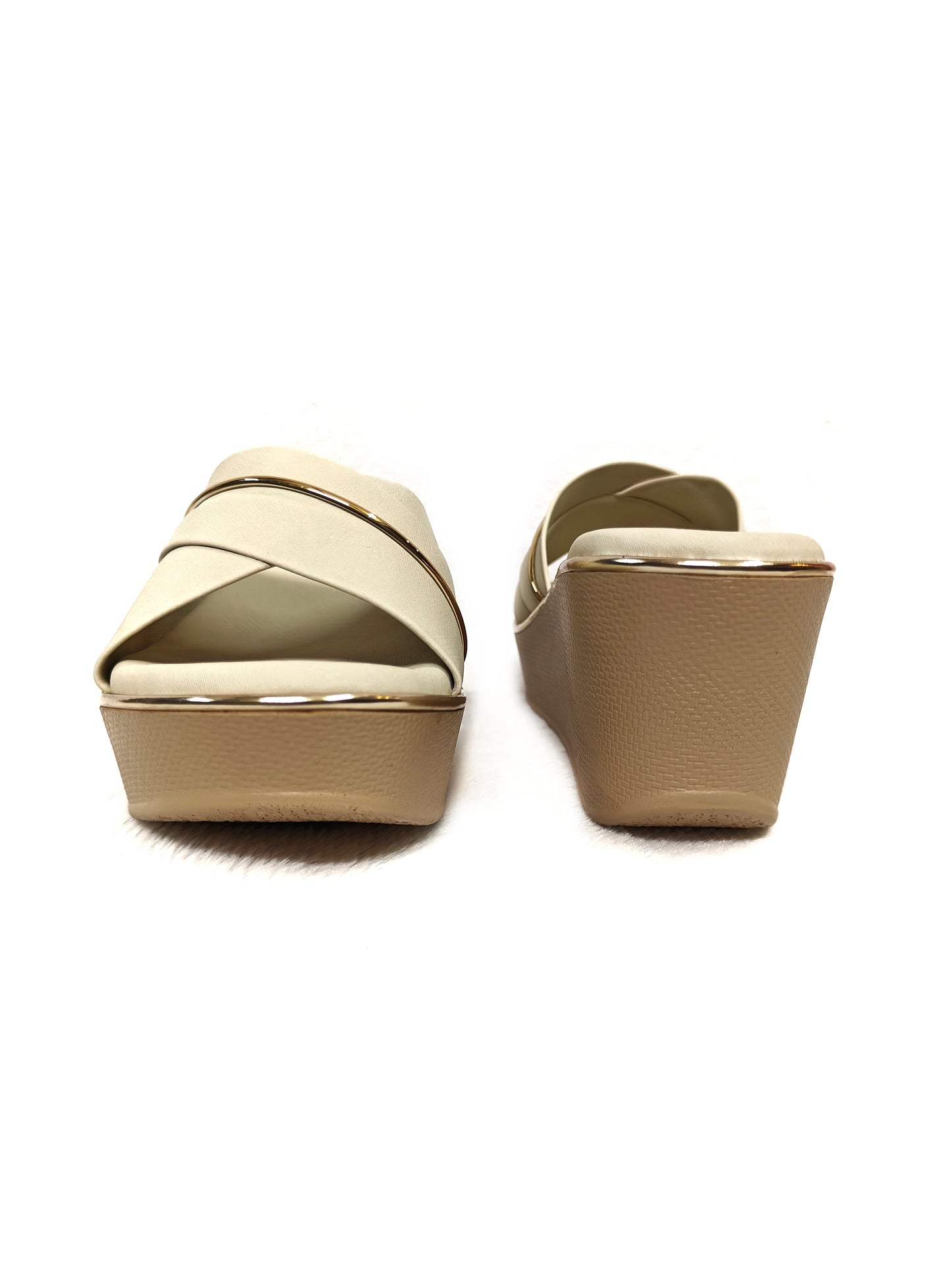 Page Luxe Curve Wedge Slides Cream (1378-6).