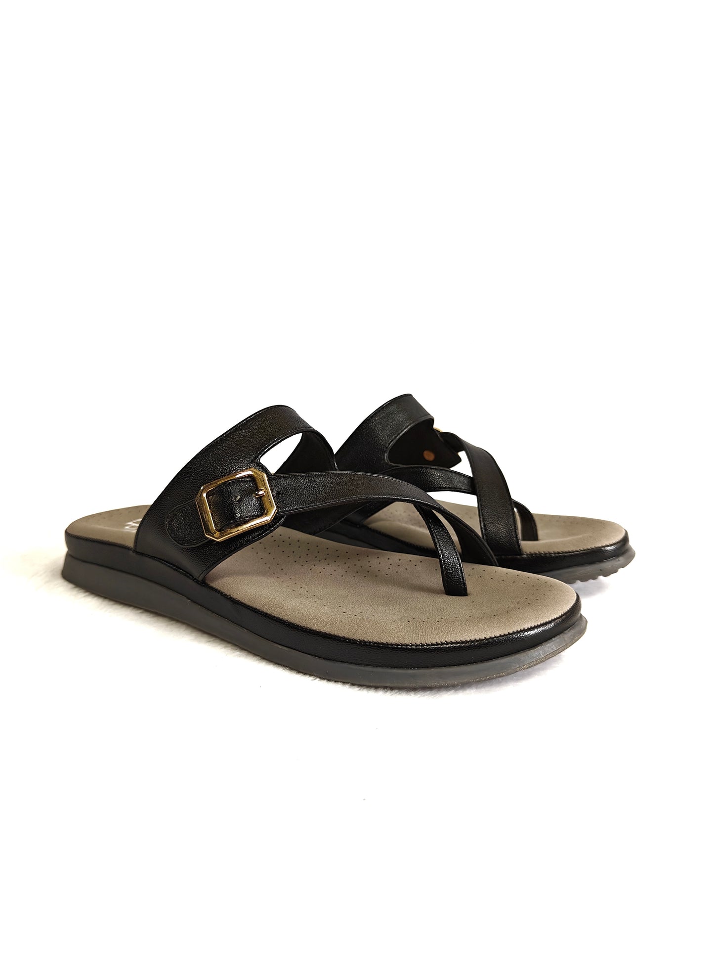 Page Crest Buckle Cross Black (1425-2).
