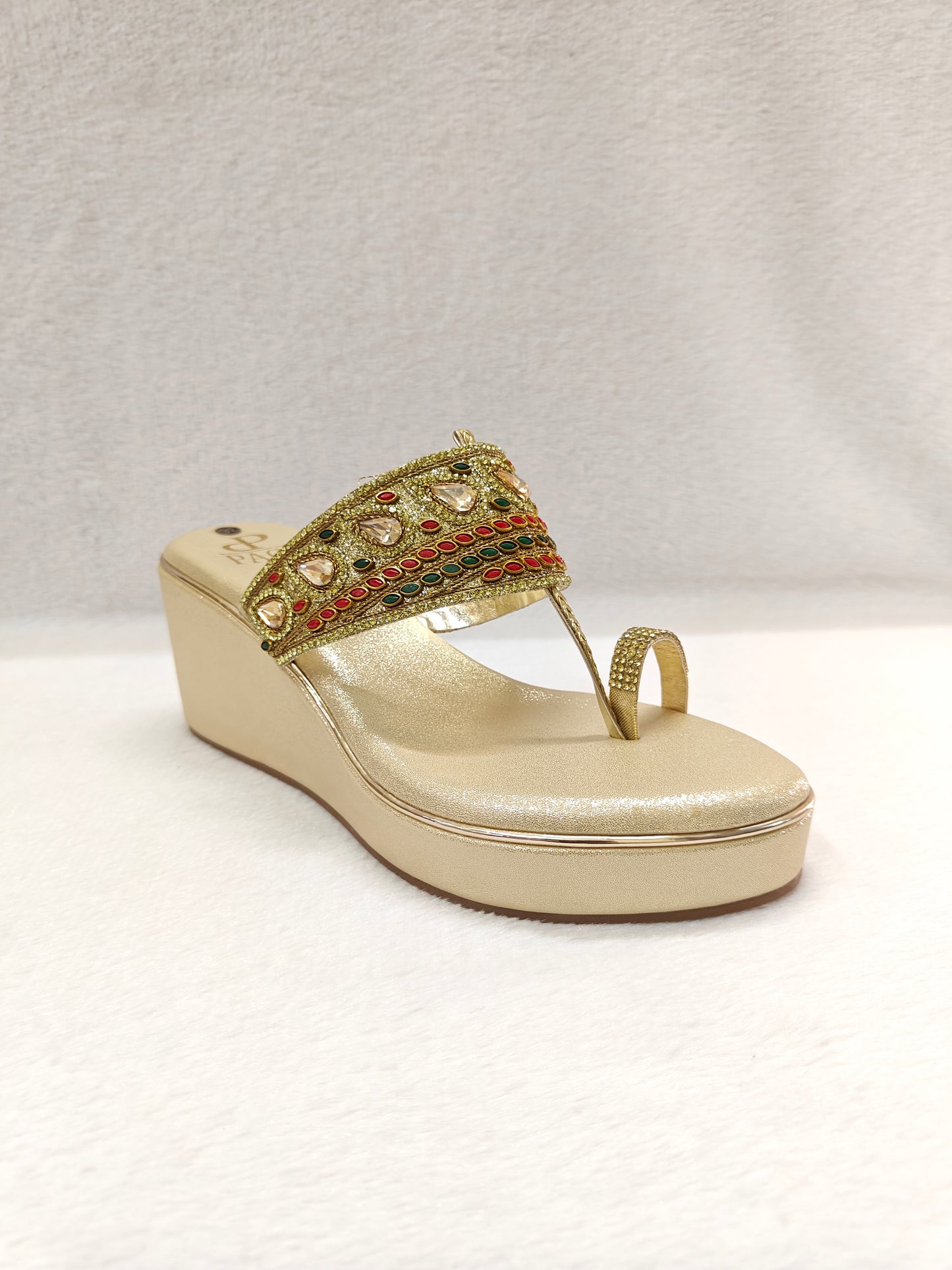 Page Royal Ethnica Wedge Sandals Gold (1233).