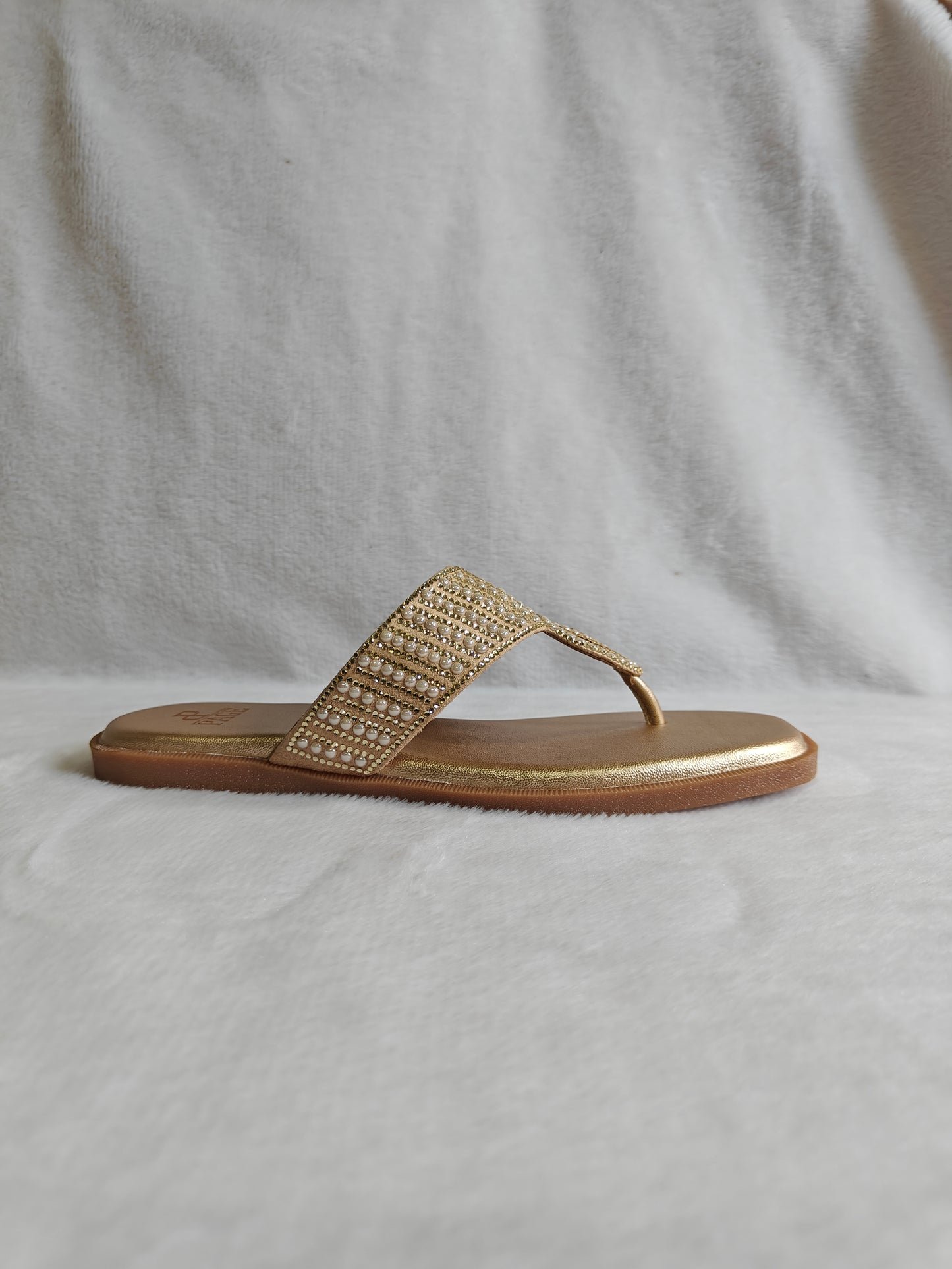 Page Aurora Jewel Thong Gold (1415-28).