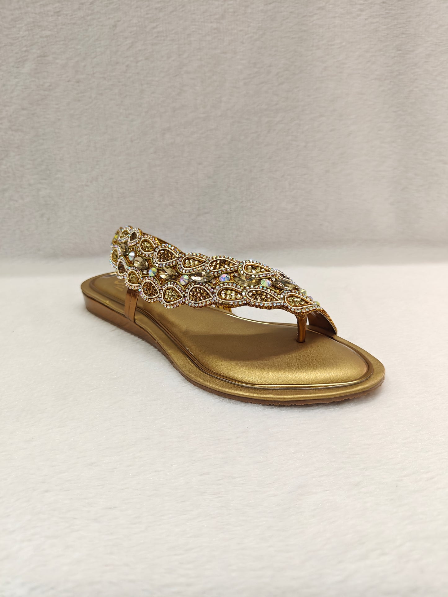 Page Radiant Curve Royale Flats Antique (1173).