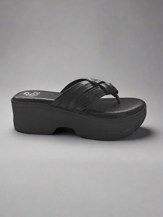 Page Knot-Strap Platform Sandals Black.