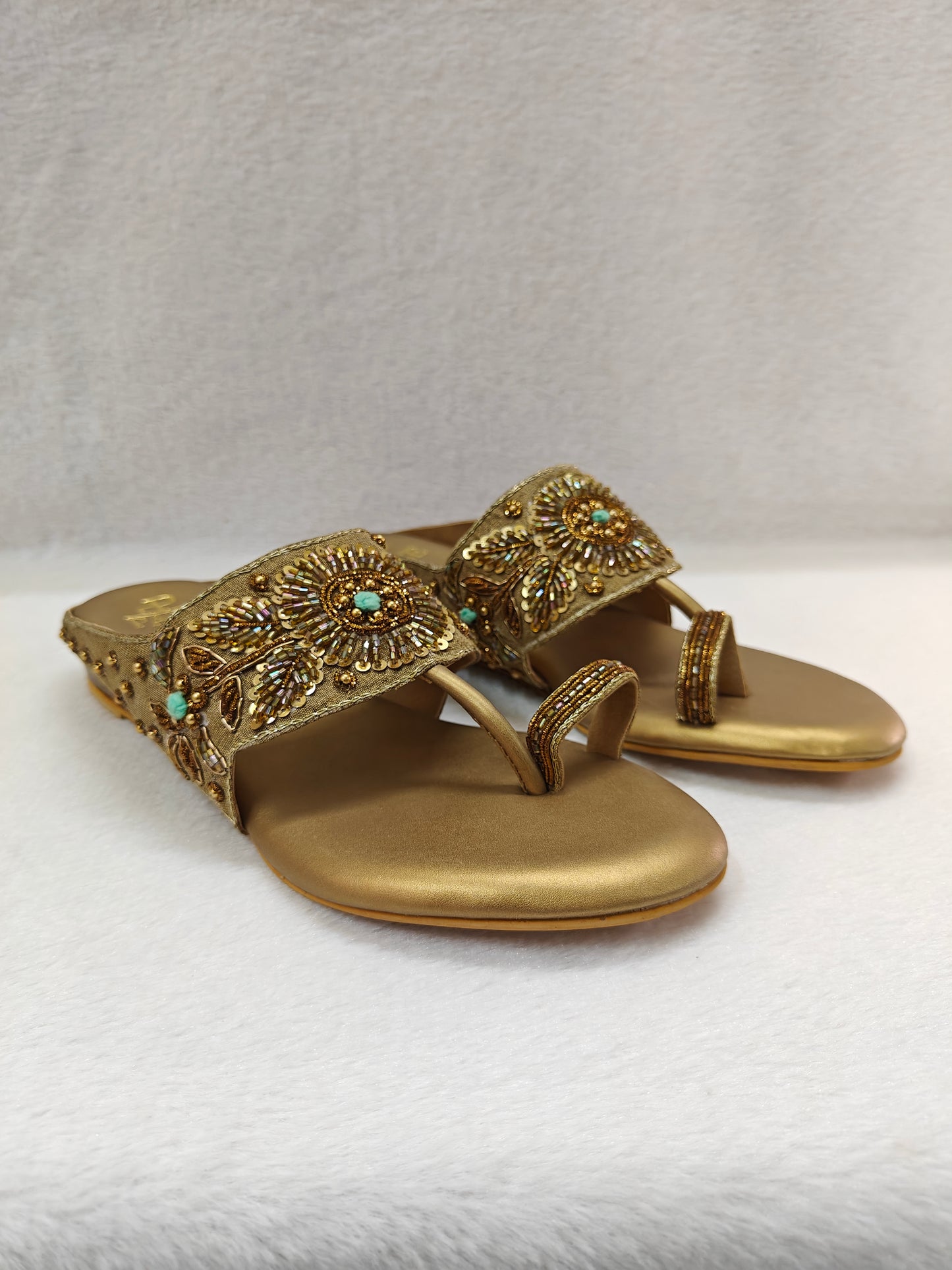 Page Blush Bloom Kolhapuri Flats Antique (1216).