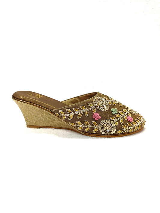 Page Golden Petal Wedges Antique (753).