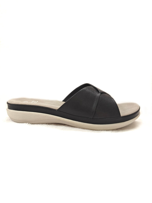 Page ComfortCross Slides Black