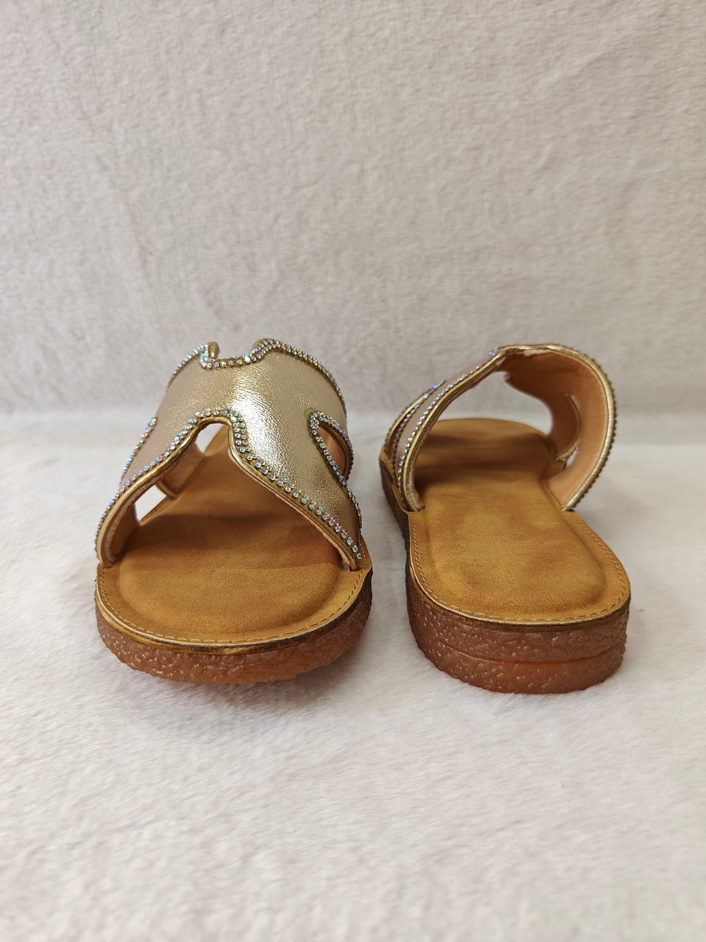 Page Celestial Shine Flats Gold (1337-24).