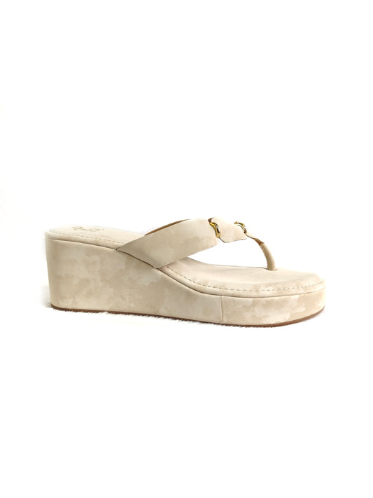 PAGE Eleve Wedge Cream (1411-8).