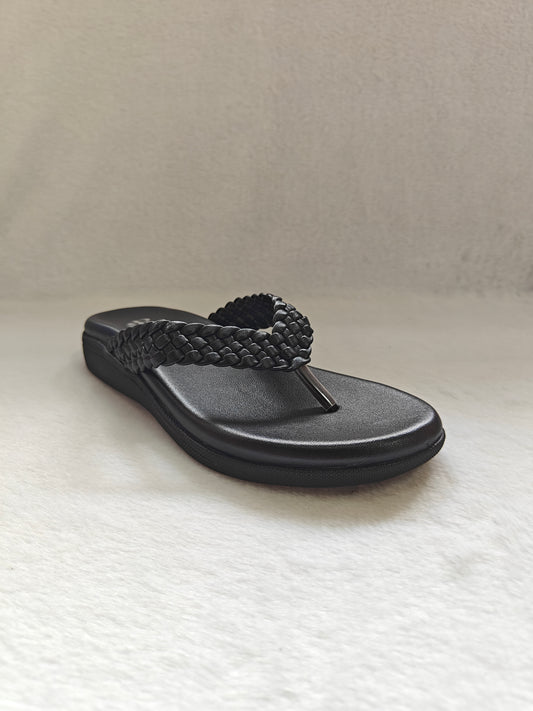 Page Braided Comfort knot Toe Block Black.