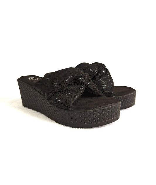 Velvet Twist Elevate Black (1377-1).