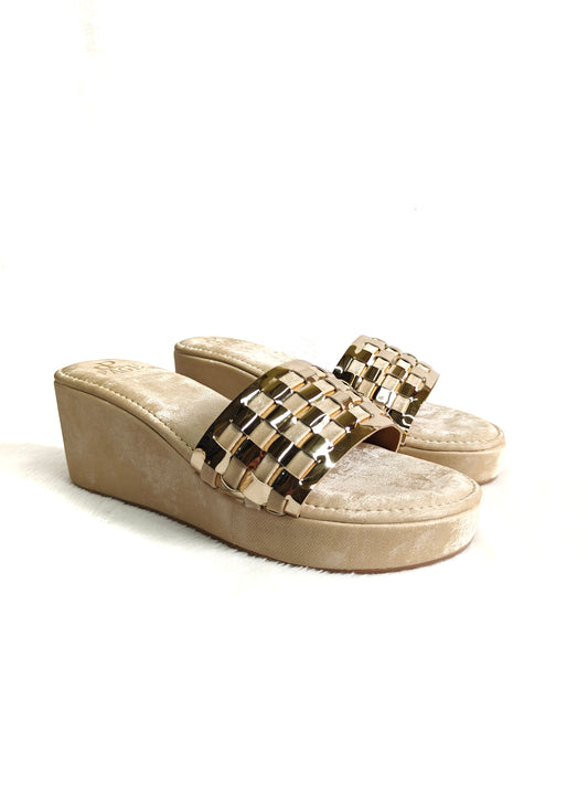 Page Aurelia Crest Wedge Cream (1412-8).