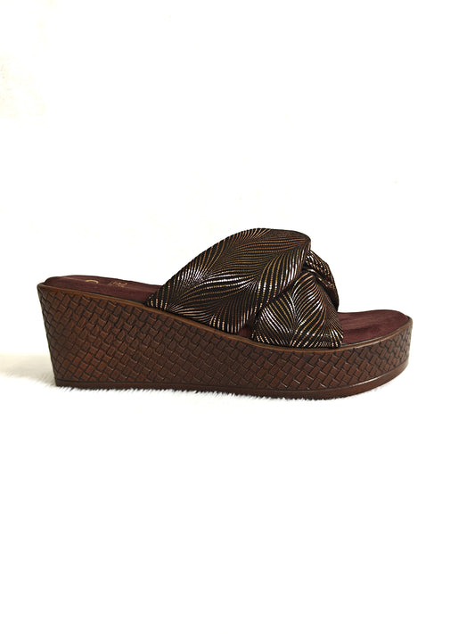 Velvet Twist Elevate Antique (1377-1).