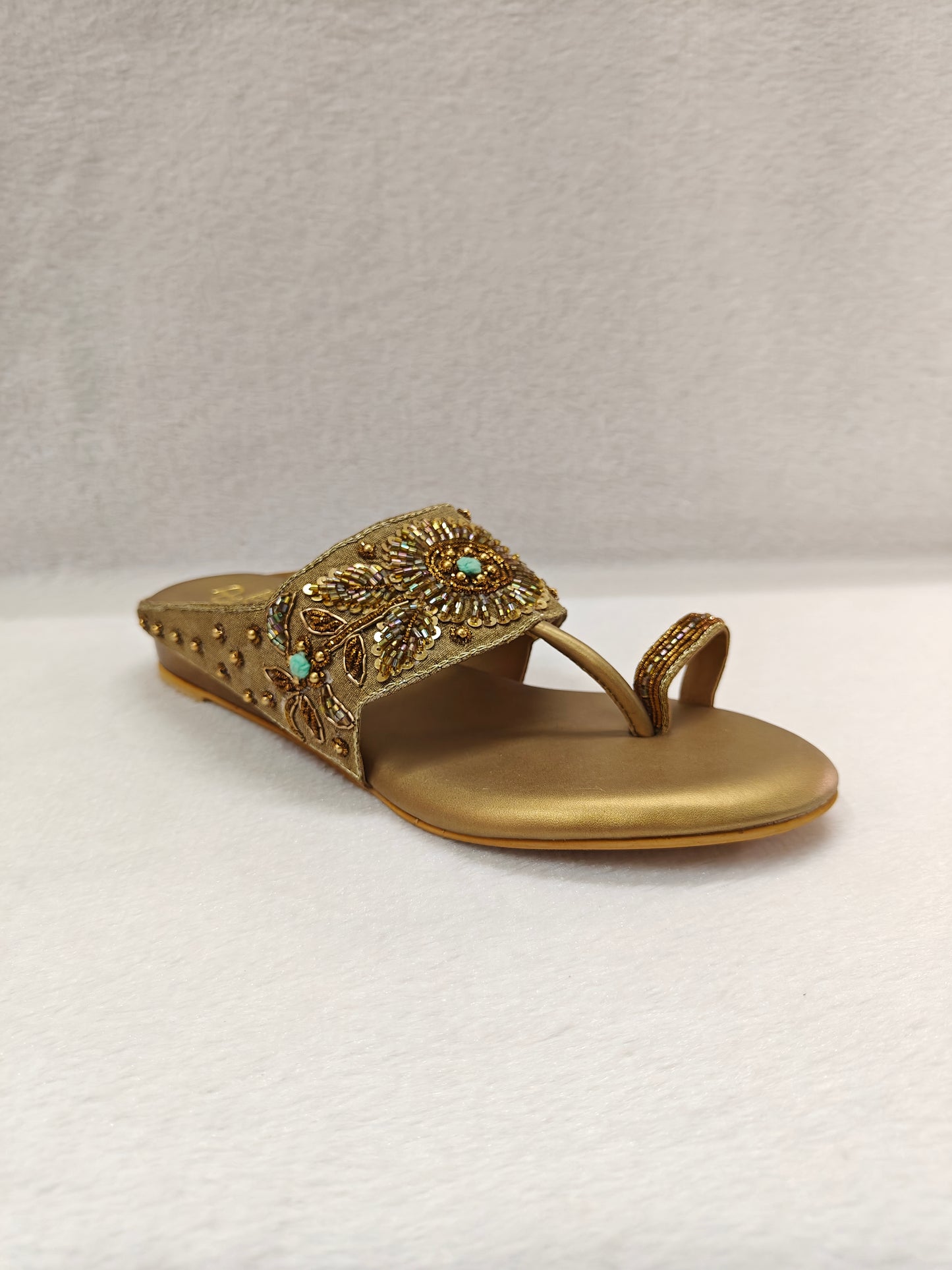 Page Blush Bloom Kolhapuri Flats Antique (1216).