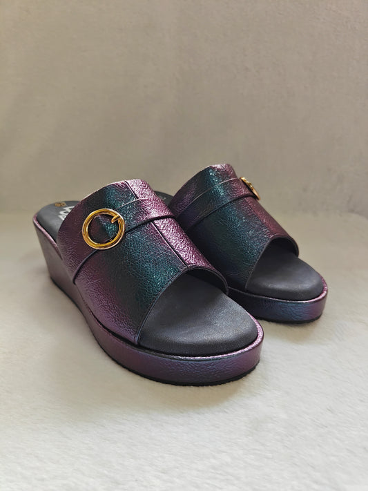 Page Shift Metallic Wedge Slides Green (1268-5).