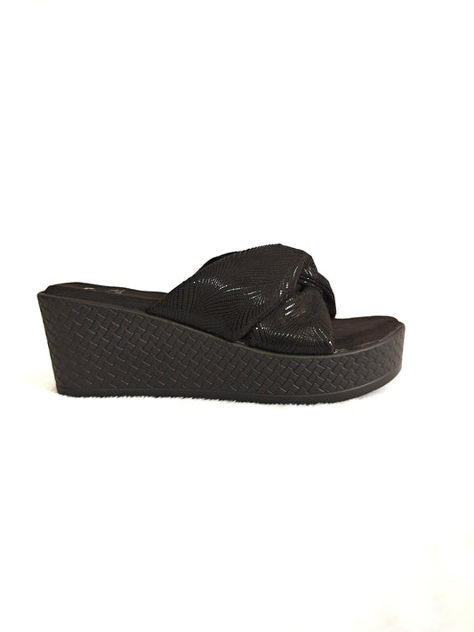 Velvet Twist Elevate Black (1377-1).
