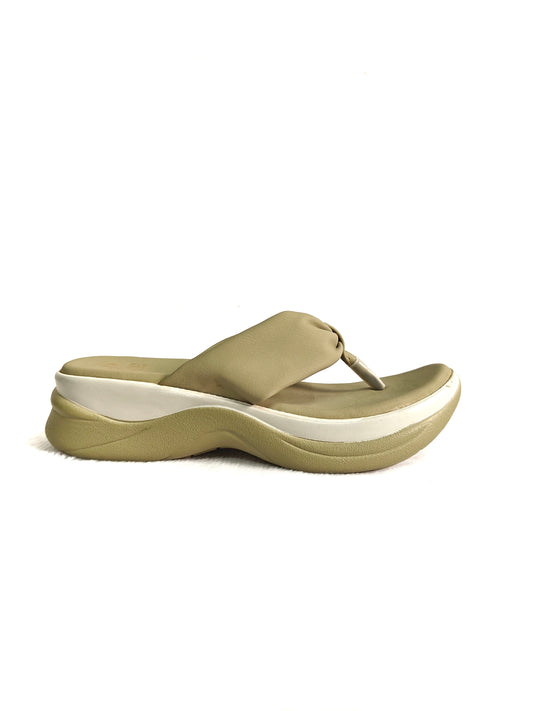 Page SoftTwist Wedge Thongs Green (1338-2).