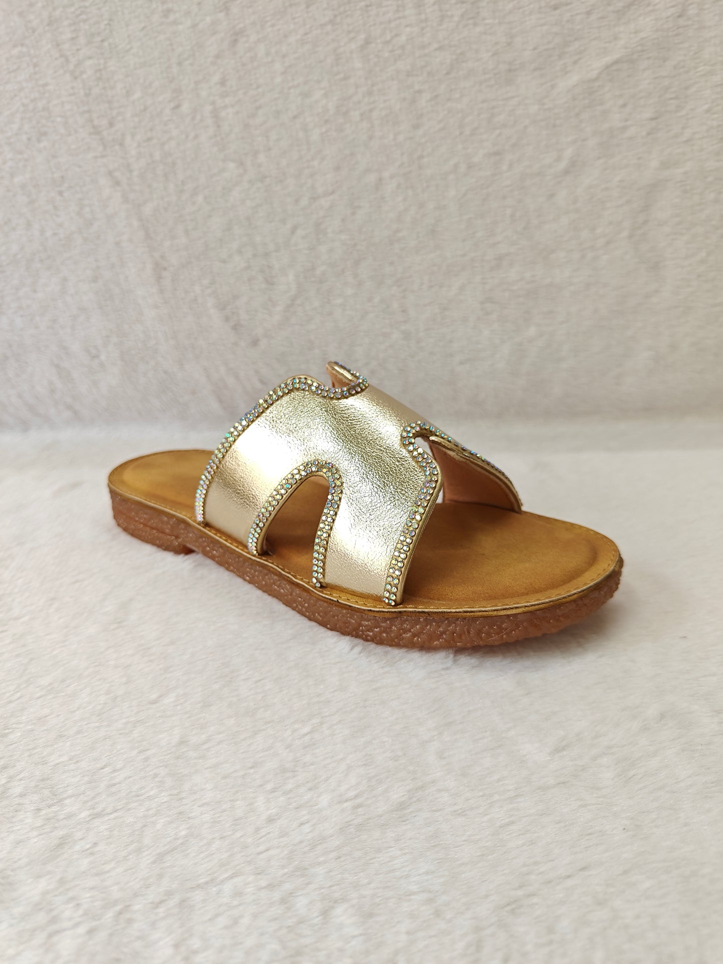 Page Celestial Shine Flats Gold (1337-24).