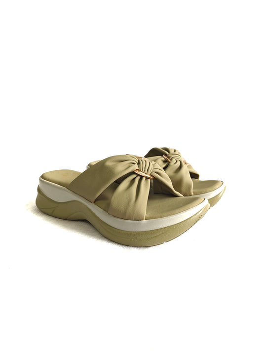PAGE LuxeKnot Elevate Slide Green (1325-2).