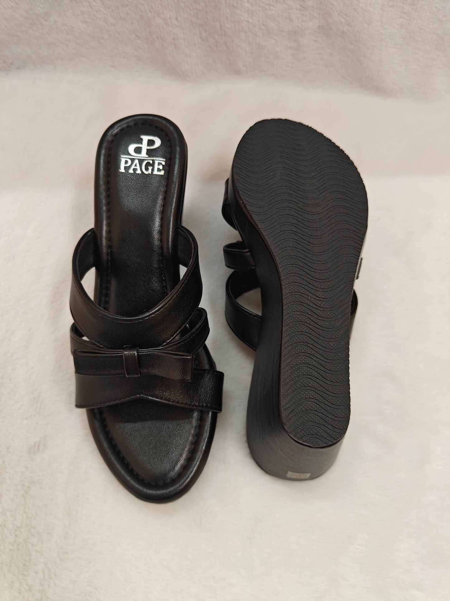 PAGE Comfort Chic Wedge Slip-Ons Black (1320-5).
