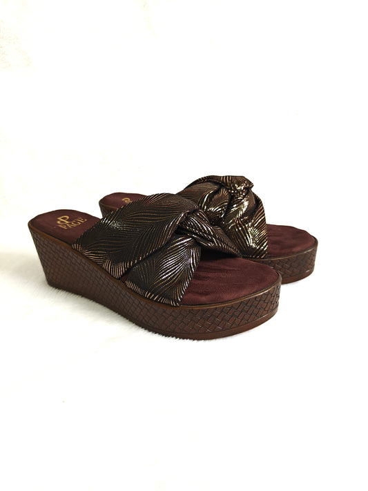 Velvet Twist Elevate Antique (1377-1).